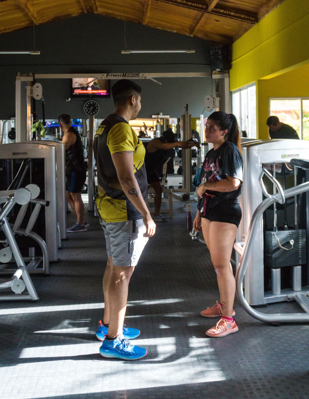 Profes de Gimnasio TIEMPO