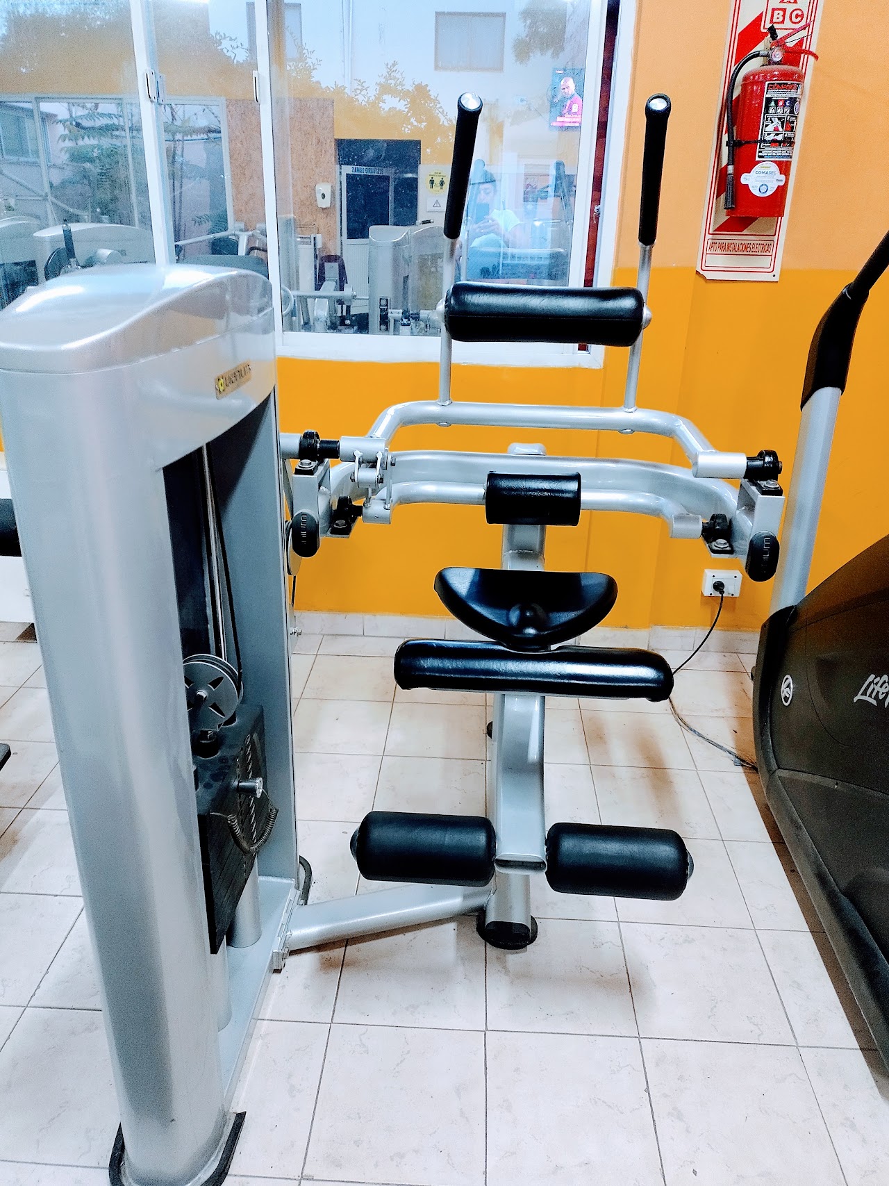 Equipamiento de Gimnasio TIEMPO